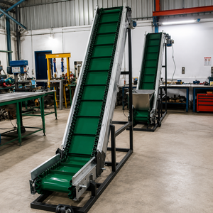 Sistema de Cinta Transportadora Industrial Tipo Z con Bandas Dentadas para el Manejo Vertical de Materiales, Línea de Empaquetado y Alimentación - Product Image 1
