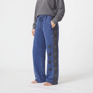 Pantalon de jogging ample en coton délavé à l'acide avec imprimé étoiles et rayures latérales pour femme – Coupe décontractée et jambe large – Style streetwear – Vente en gros - Product Image 3