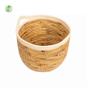 Ensemble de 2 paniers en jacinthe d'eau avec garniture en tissu de coton, paniers de rangement faits à la main, vente en gros, écologiques, fabriqués au Vietnam - Product Image 2