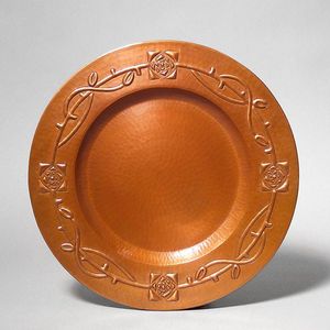 Plato de Servicio Decorativo con Borde de Patrón Grabado Ecológico para Bodas y Servir Arroz, Estilo Antiguo - Product Image 2