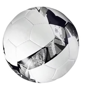 Ballon de football de qualité supérieure avec une durabilité exceptionnelle, des performances équilibrées et une expérience de jeu professionnelle - Product Image 4