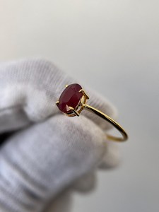 แหวนทับทิมธรรมชาติทรงรี ดีไซน์หรูหรา เงินแท้ 925 ชุบทอง 14K แหวนหมั้น แหวนขอแต่งงาน ของขวัญสำหรับผู้หญิง - Product Image 5