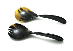 Ensemble de 2 cuillères à salade en corne, design élégant, fabriquées à la main à partir de corne de buffle naturelle, à prix abordable. - Product Image 6