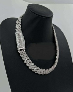 Cadena cubana de lujo con incrustaciones de diamantes, joyería hip hop para hombres y mujeres de la India, disponible a precio de mayoreo. - Product Image 3