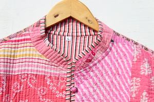 Nouvel arrivage de manteaux matelassés à imprimé floral avec patchwork, vestes indiennes faites à la main, veste matelassée bohème pour femmes - Product Image 5