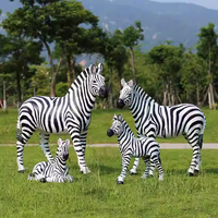 Sculpture d'animal en résine zèbre en vente chaude, statue de cheval zèbre grandeur nature pour la décoration de la pelouse du jardin