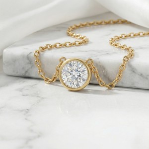 Collier solitaire en diamant rond serti clos de 1,00 CTW - Product Image 2