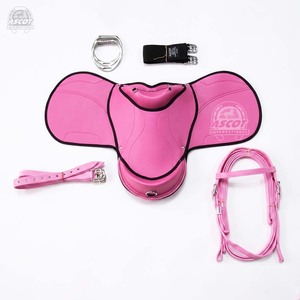 Vente en gros de selle légère complète en cuir synthétique, selle anglaise pour cheval, logo personnalisé - Product Image 2
