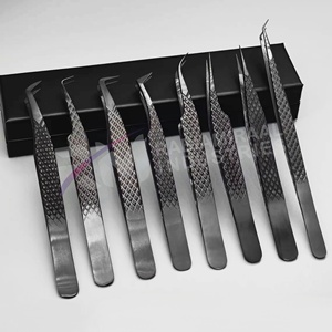 Ensemble de pinces à cils en acier inoxydable de qualité supérieure, toutes tailles, pinces professionnelles pour extensions de cils, pointe dentelée, prise en main parfaite - Product Image 3