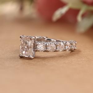 Anillo de Diamante Moissanita para Mujer, Diseño en Forma de Esmeralda, Plata de Ley 925, Joyería Nupcial - Product Image 4