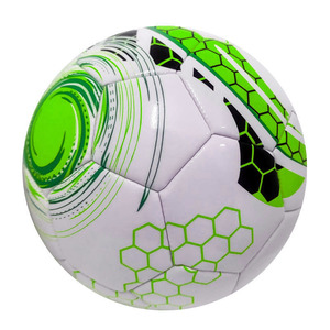 Ballon de football sur mesure Oxva Industries - Cuir thermocollé de haute qualité, vessie en caoutchouc PU, léger, écologique, durable - Product Image 2