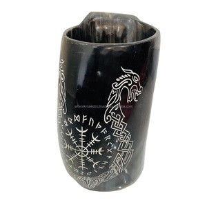 Mug authentique en corne de buffle polie, fait main, sur le thème de Valhalla, avec logo de dragon, style viking, prix de gros bas ici. - Product Image 1