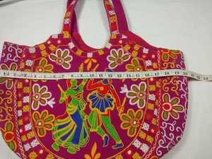 Banjara กระเป๋าสะพายไหล่สไตล์อินเดียวินเทจของผู้หญิงทำด้วยมือมีซิปด้านในปิดแบบพกพาทำจากผ้าฝ้าย PU - Product Image 3