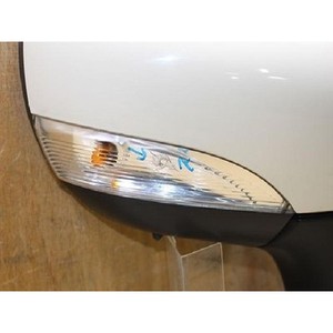 Rétroviseur droit d'occasion Captur - Product Image 3