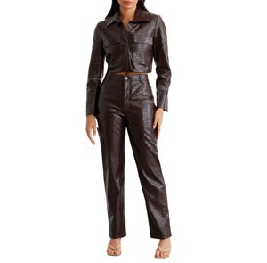 Pantalon en cuir pour femme, usage extérieur, tissu respirant, avec plusieurs poches personnalisées, adapté à la randonnée, vente en gros de pantalons en cuir pour femme - Product Image 5