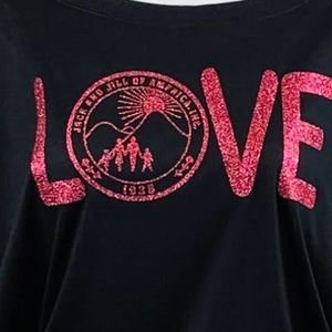 Women's Black <b>Long</b> <b>Sleeve</b> Crew Neck <b>Top</b> with <b>Pink</b> LOVE Emblem Graphic Stylish Casual Fashion Shirt Trendy Everyday Wear Gift - Product Image 5