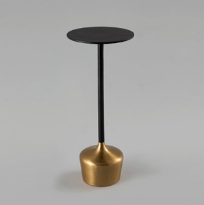 Table d'appoint en fer, meuble pratique pour salon, chambre, canapé, appartement, hôtel, bureau et intérieur contemporain - Product Image 1