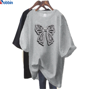 T-shirt streetwear surdimensionné personnalisé - Jersey en coton doux avec motif nœud, T-shirt femme style épaules tombantes très tendance - Product Image 6