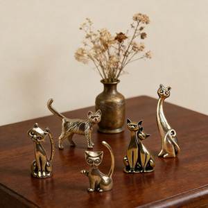 Modern Metal Cat <b>Table</b> Centerpiece For Tabletop Decoration In Home Hotel And Restaurant Interior Styling - Product Image 1