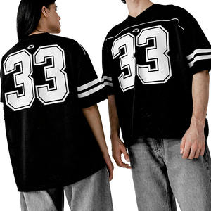 Camiseta deportiva negra personalizada con estampado de número, cuello en V, estilo oversize unisex, de malla transpirable, para fútbol americano. - Product Image 1