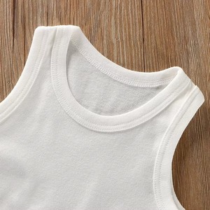 Camiseta sin mangas para niños, elegante y moderna, tela suave y ligera, perfecta para deportes, actividades al aire libre y uso diario, fábrica de ropa OEM, Bangladesh. - Product Image 6