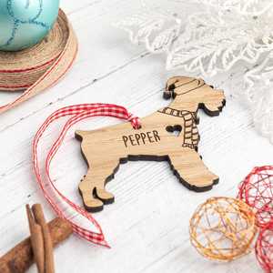 Adorno Navideño de Madera Personalizado para Perro, con Nombre Grabado, Decoración Rústica para las Fiestas, Regalo para Amantes de Mascotas - Product Image 1