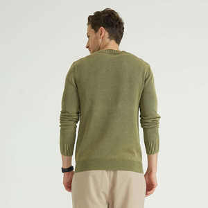 Suéter de Punto Personalizado con Cuello Redondo y Mangas Largas, Ropa de Invierno Gruesa al por Mayor para Hombre - Product Image 4