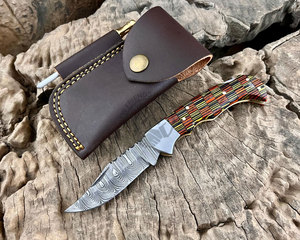 Nouvelle édition haut de gamme, couteau de poche personnalisé en acier Damas fait main, manche en bois, verrouillage arrière, couteau pliant de survie, de chasse et de camping - Product Image 2