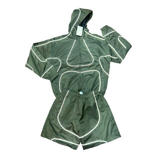 Ensemble de survêtement unisexe réfléchissant et imperméable, veste à capuche et short, tenue de sport légère et coupe-vent - Product Image 4