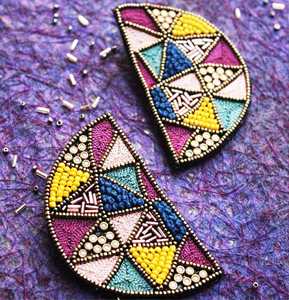 ต่างหูประดับลูกปัดหลากหลายแบบ ดีไซน์เฉพาะตัว สำหรับผู้หญิง เหมาะสำหรับงานปาร์ตี้ ราคาสุดคุ้ม - Product Image 1