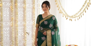 <b>Green</b> <b>Silk</b> Floor-Length Saree Floral Embroidery Gold Border Sun Protection for Women Traditional Wedding Wear India Pakistan - Product Image 5