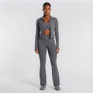 Ensemble de yoga 3 pièces pour femme : veste ajustée à col rabattu, soutien-gorge de sport et leggings évasés – Tenue de sport complète 3 pièces - Product Image 2