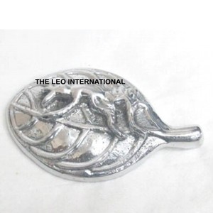 Hot Selling Metal Aluminum Heart Paperweight for Office Table Decoration & <b>Study</b> Room Decor Paperweight - Product Image 2