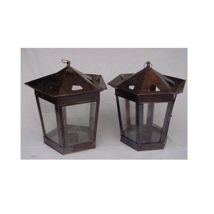 โคมไฟเหล็กทรงหกเหลี่ยมคุณภาพสูง พร้อมที่ใส่เทียนเคลือบทองแดง สำหรับตกแต่งบ้าน - Product Image 2