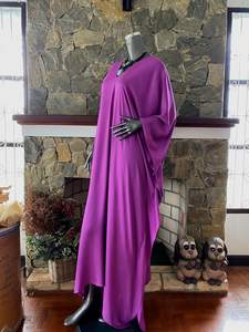 Vestido Caftán Morado Teñido a Mano en Rayón, Talla Grande, Cuello en V, Corte Holgado, Ropa para Mujer - Product Image 4