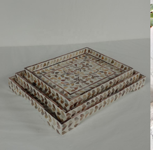 Bandejas de servir artesanales con incrustaciones florales y de nácar, disponibles a precios de mayorista con hermosos detalles en verde. - Product Image 3