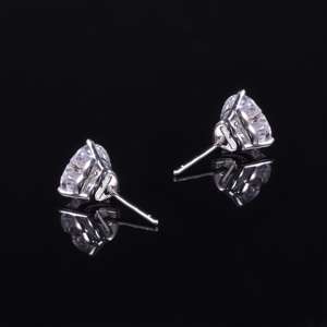 Boucles d'oreilles clous unisexes tendance en argent sterling 925 avec diamants Moissanite VVS taille cœur 8MM*2pcs, idéales pour les fêtes, mariages et comme cadeau de fiançailles - Product Image 5