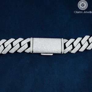 สร้อยคอผู้ชาย Charm Jewells ประดับมอสซาไนต์ทรงบริลเลียนท์คัท  โซ่แบบเชื่อม  ชุบทอง 14K เงินแท้ 925 ประดับมุกน้ำจืด รับรองโดย IGI  ดีไซน์ทันสมัย - Product Image 3