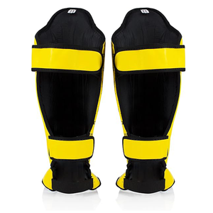 Espinilleras MMA de cuero de alta calidad con nuevo diseño, espinilleras protectoras Muay Thai con parte interior de espuma absorbente de golpes - Product Image 2