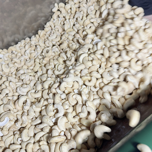 Factory Directly W180 W320 Cashew <b>Nuts</b> Vietnam Cashew <b>Nuts</b> Wholesale Santigo Cashew Vietnam With Custom Packaging - Product Image 1