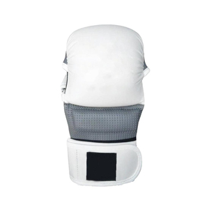 ถุงมือ MMA แบบครึ่งนิ้วคุณภาพสูงสั่งทำพิเศษ ระบายอากาศได้ดี ผลิตจากหนังสังเคราะห์ ซับเหงื่อได้ดี ปิดด้วยแถบตีนตุ๊กแก - Product Image 3