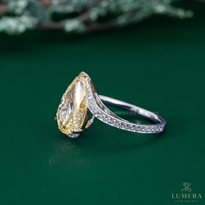 Anillo de Compromiso Personalizado con Diamante Amarillo en Forma de Pera, Oro Blanco de 9K, 10K, 14K, 18K, Joyería Nupcial para Mujer - Product Image 4