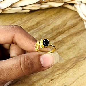 Unique Design Black Onyx <b>Ring</b> Boho Brass <b>Rings</b> for Women 18k Gold Plated <b>Dainty</b> Floral Branch Band Jewelry for Wholesale/OEM/ODM - Product Image 6