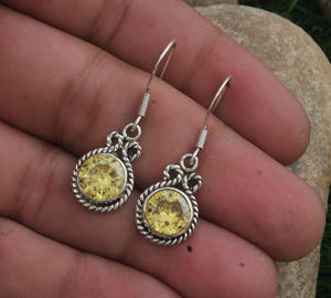 ต่างหูพลอยซิทรินธรรมชาติทรงหยดน้ำ เงินแท้ 925 ดีไซน์หรูหรา สำหรับงานปาร์ตี้ เหมาะสำหรับผู้หญิง ขายส่ง - Product Image 4