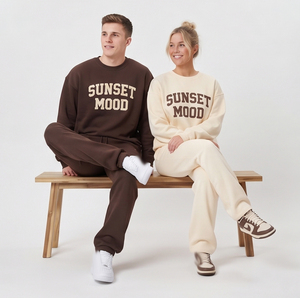 Ensemble de survêtement unisexe, haut à manches courtes en coton doux 100% et pantalon assorti, survêtement décontracté pour la salle de sport, l'entraînement et le streetwear, pour hommes et femmes - Product Image 3