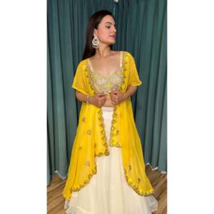 ชุดราตรีออกแบบสวม lehenga choli และ shrug - Product Image 2