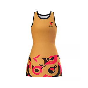 Tenue de tennis pour femme Solid Trader, haute élasticité, style contemporain et tissu facile à laver - Product Image 1