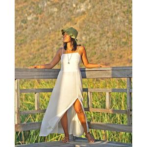 เดรสยาวสไตล์โบฮีเมียนสำหรับผู้หญิง สายเดี่ยวผ่าข้าง ผ้าฝ้ายธรรมชาติ 100% ซักได้ ลายดอกไม้ เหมาะสำหรับใส่ไปเที่ยวทะเลหรือรีสอร์ทในช่วงฤดูร้อน - Product Image 2