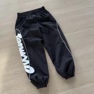 Chaqueta y Pantalones Deportivos de Nailon Personalizados para Hombre, con Detalles Reflectantes 3M, Cortavientos - Product Image 3