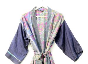 Kimono Vintage en Soie Cousu à la Main Kimono Sari en Soie pour Femmes - Product Image 2